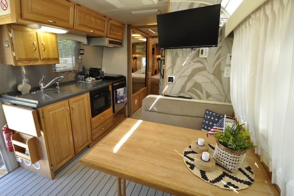 Airstream Retro Usa Caravan Earnewâld المظهر الخارجي الصورة